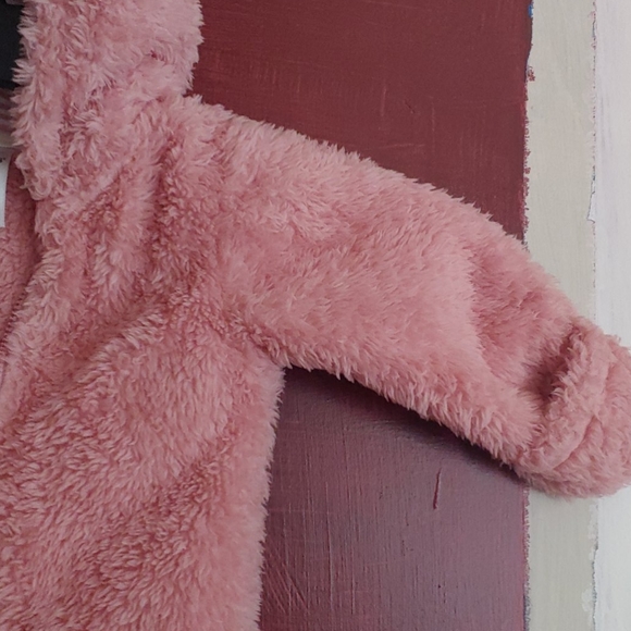 CARTERS 6 MOS WARM SLEEPER - Picture 4 of 7